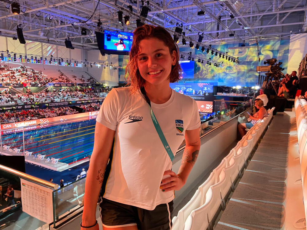 Divulgação/CBDA Geral - Beatriz Dizotti quebra novamente recorde brasileiro e é 6ª do mundo nos 1500m livre