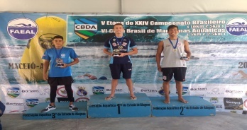 Betina Lorscheitter e Alexandre Finco são campeões da prova de 5 km do Campeonato Brasileiro de Maratonas Aquáticas