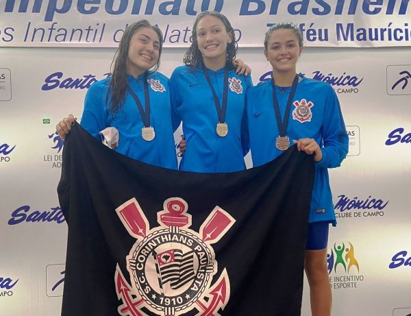 Corinthians lidera Campeonato Brasileiro Infantil de Natação ao fim do terceiro dia em Colombo/PR