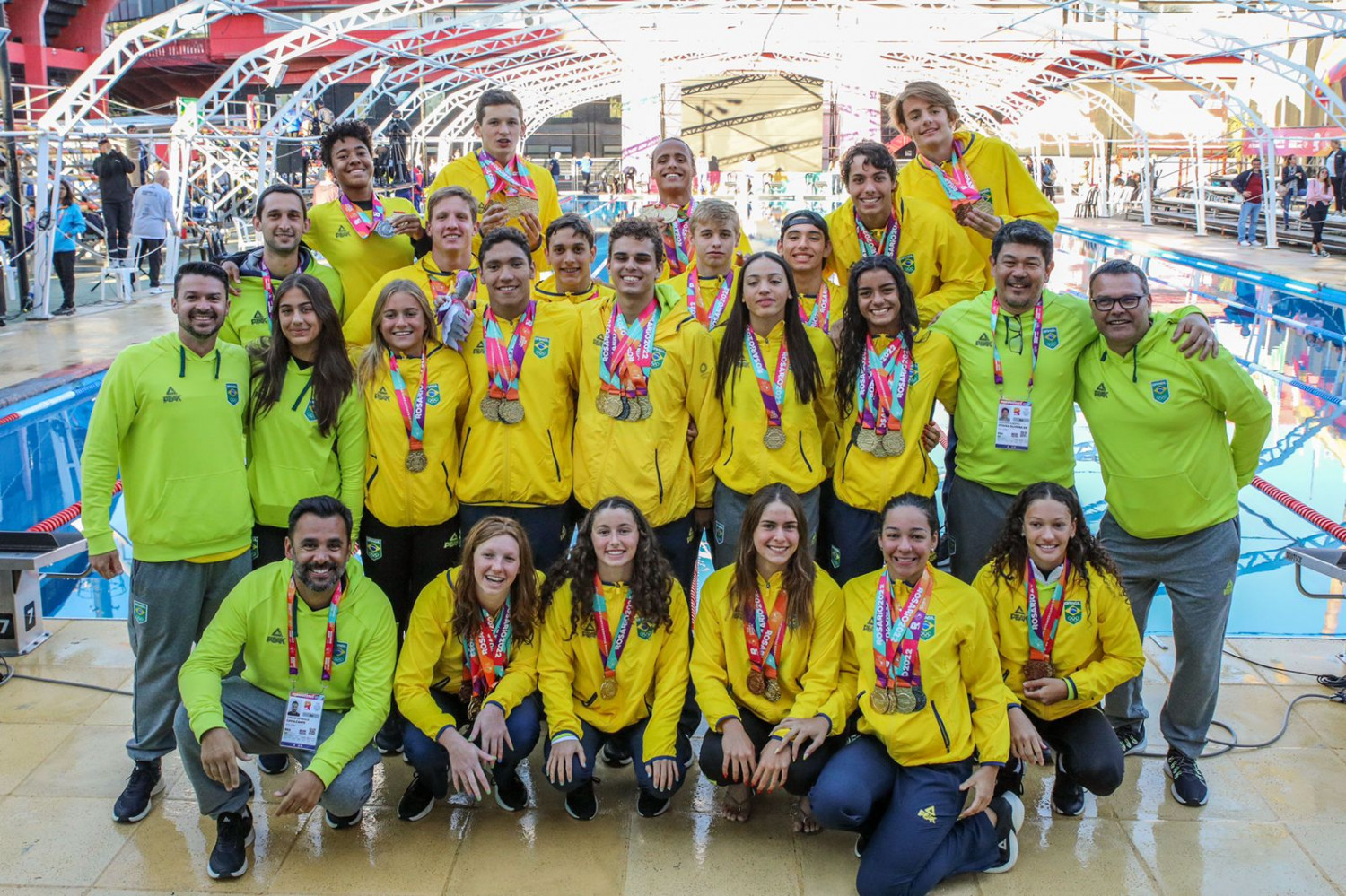 Brasil encerra Jogos Sul-Americanos com 44 conquistas e líder no quadro de medalhas da Natação