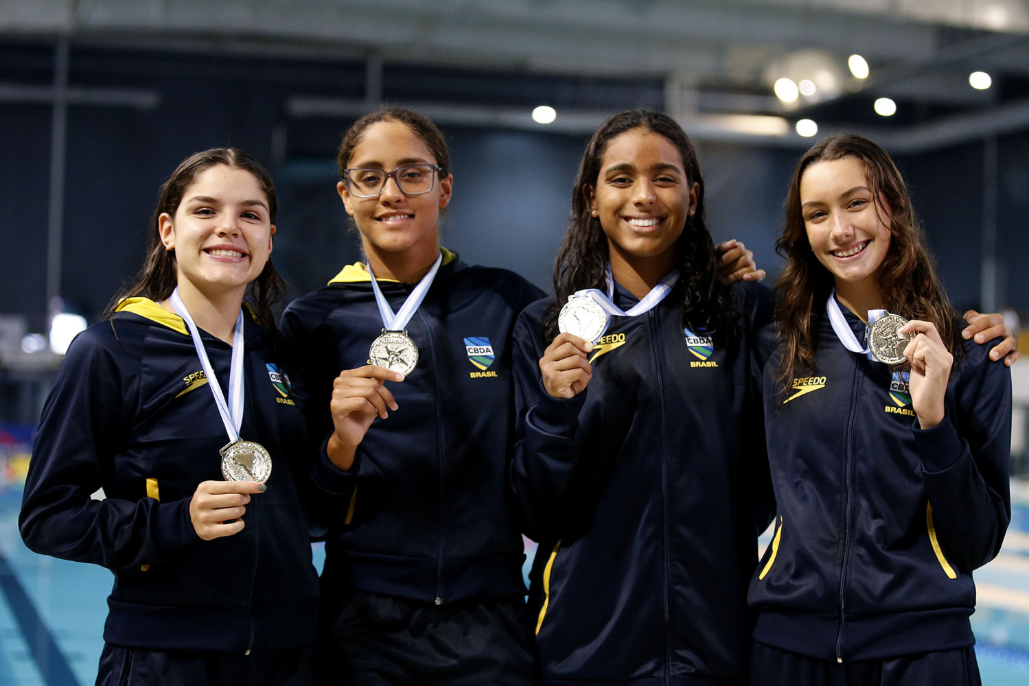 Brasil ganha 26 medalhas no primeiro dia de Natação; Polo vence três e está 100%