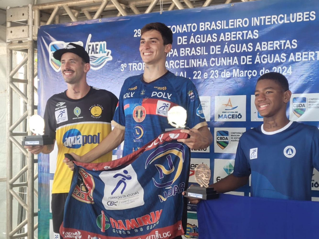 Brasil busca medalha no triathlon por equipe. Com dois atletas pinheirenses  e o técnico - Esporte Clube Pinheiros