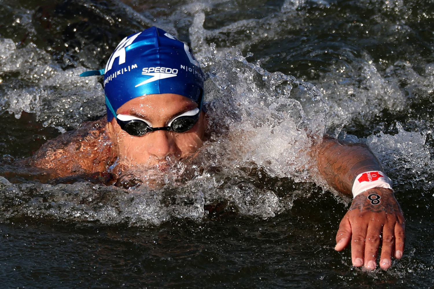 Ana Marcela bate na trave e termina Maratona Aquática na 4ª colocação; Viviane é 11ª