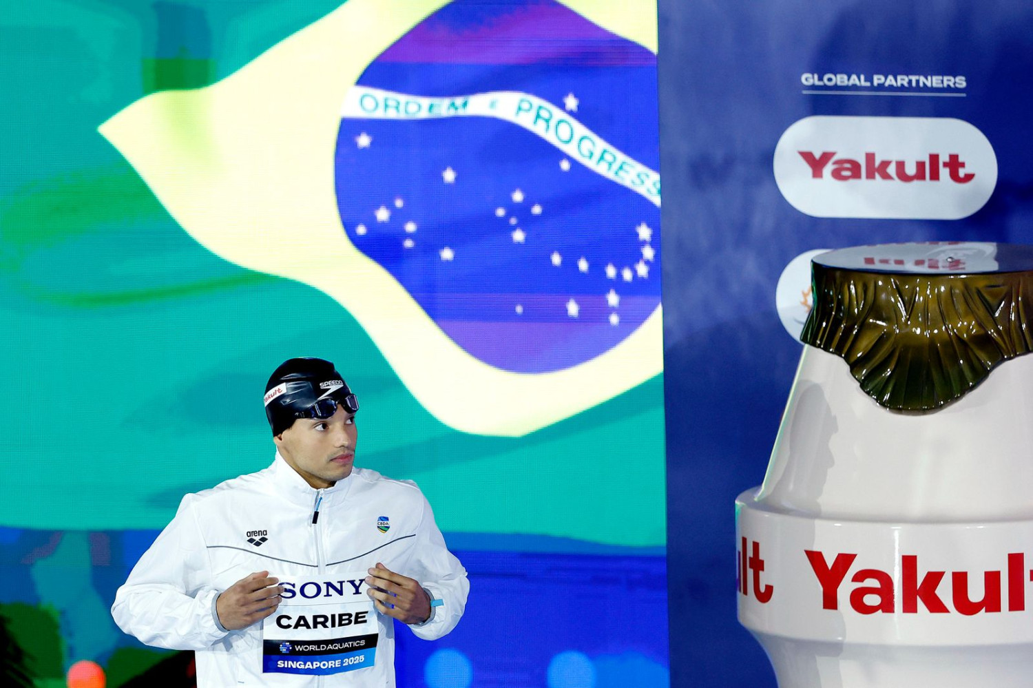 Caribé faz prova de recuperação, nada para 47s e vai à final dos 100m livre em Singapura
