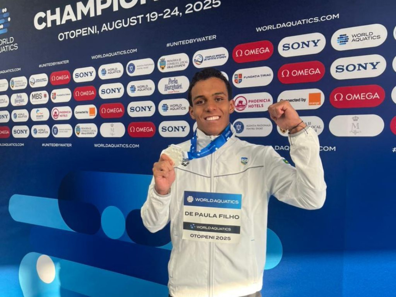 Lucio Flavio de Paula é vice-campeão Mundial Júnior nos 100 m borboleta