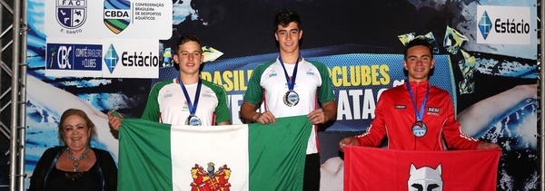 Stephan Steverink e Raphael Rached quebram recordes de categoria nos 200m peito